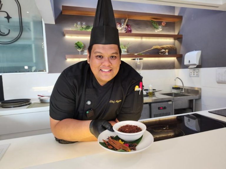 The Secret to Perfect Dried Shrimp Sambal – Authentique Restaurant, Ipoh (Perak Food Secrets 1)